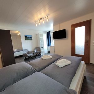 Kamer met een Queen Size Bed